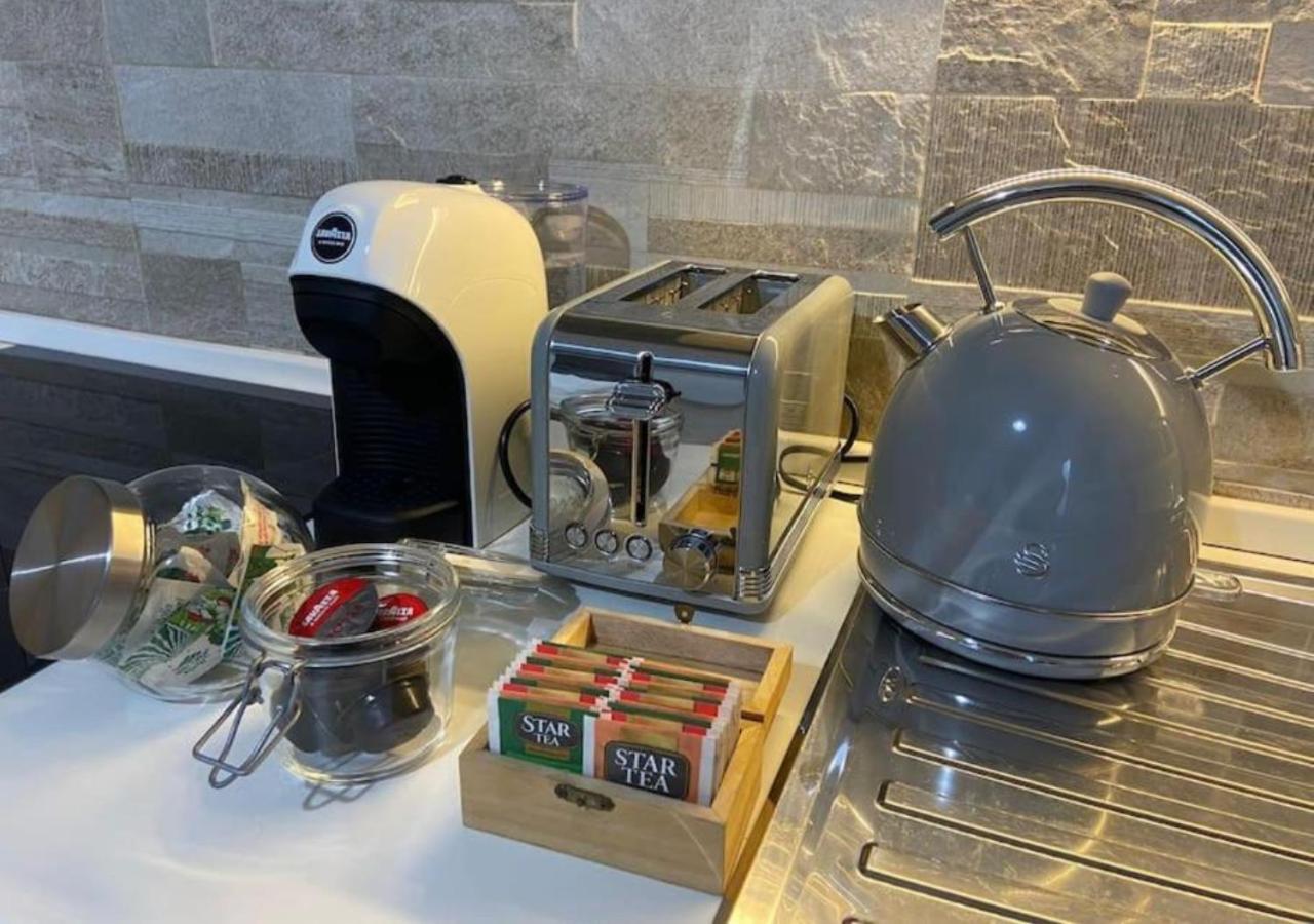 Loft Comodo Ed Elegante • Wi-Fi E Colazione Sanluri Exterior photo